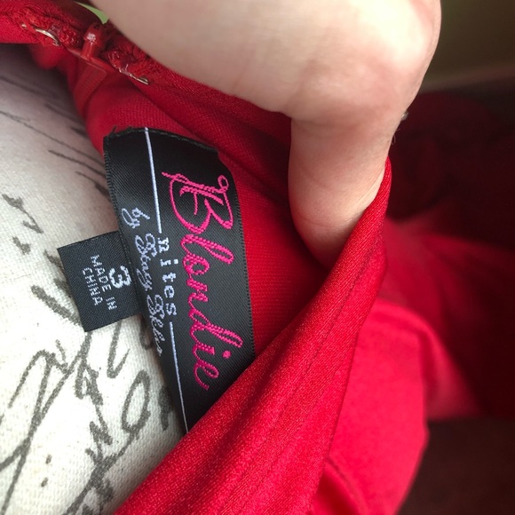 HOST PICK | Red formal gown / prom dress - Picture 8 of 8